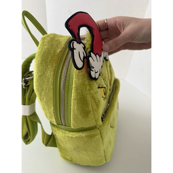Loungefly The Grinch Mini Backpack Removable Santa Hat NWT - Picture 7 of 14